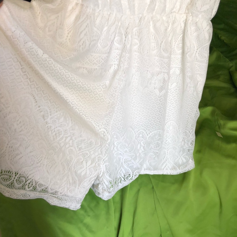White Lace Bohemian Rompers - Picture 5 of 6
